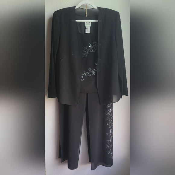 R&M Richards - Woman's 3 Pc Black Sequins Formal Jacket, Tank, & Pant Set, Sz 10 - Picture 1 of 12